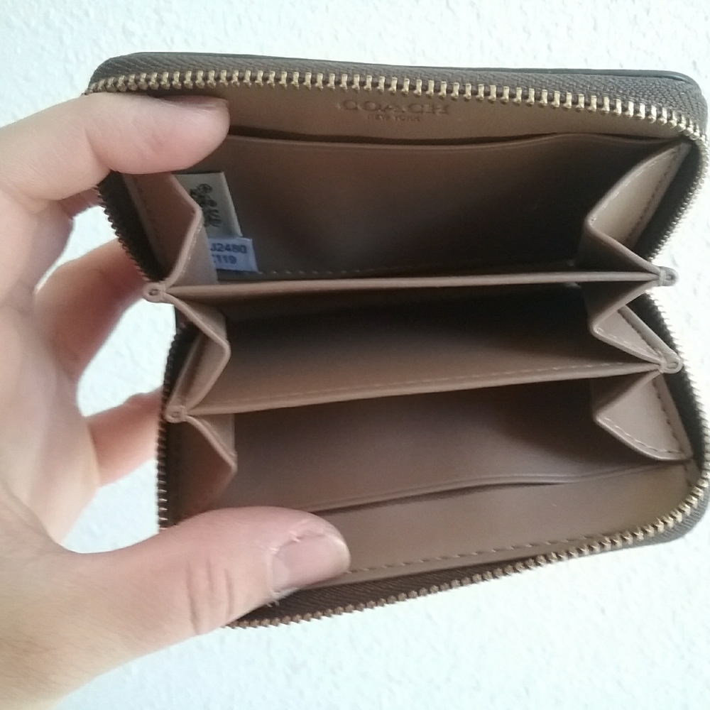 Coach green dinosaur wallet - Picture 3 of 7